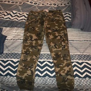 camo pants
